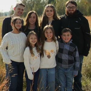 Meet your Posher, Alyvia